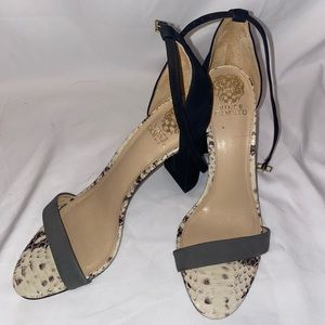 VINCE CAMUTO *NEW* suede / snakeskin heels